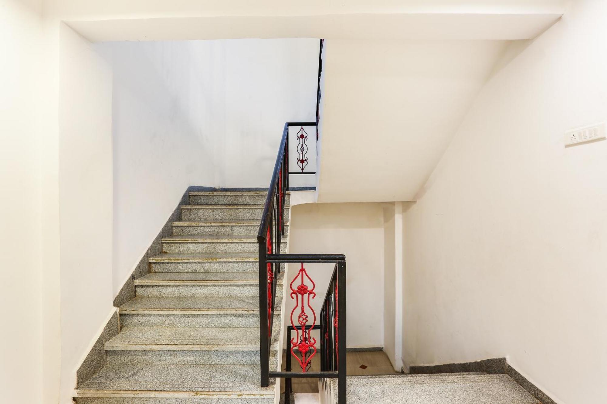 Capital O Arsh Executive Inn Mumbai Kültér fotó